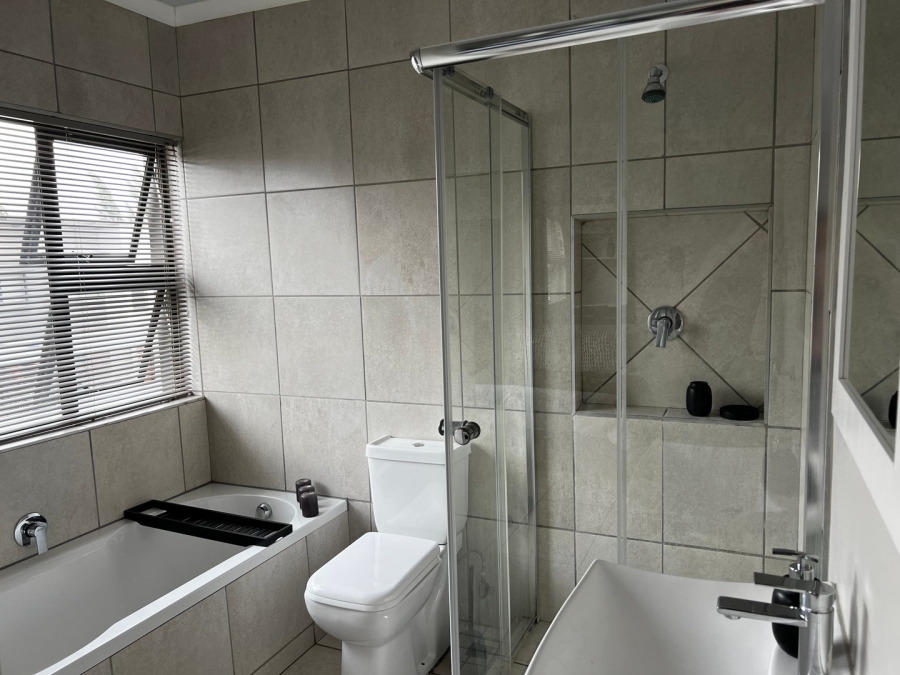3 Bedroom Property for Sale in Van Der Hoff Park North West